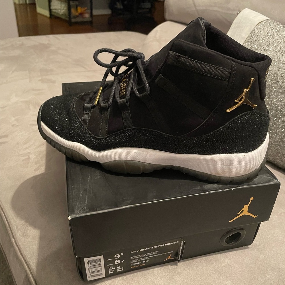 Womens Jordan 11s